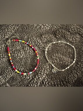 Beaded Multicolor & Clear Daisy Charm Bracelet Set